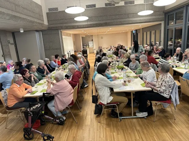 Generalversammlung 2026 - Die diesjährige Generalversammlung war mit insgesamt 82 Teilnehmenden sehr gut besucht und spiegelte das grosse Interesse am Vereinsgeschehen wider. Zahlreiche Aktivitäten und Veranstaltungen prägten das vergangene Vereinsjahr und zeigten eindrücklich das vielfältige Engagement innerhalb des Vereins.